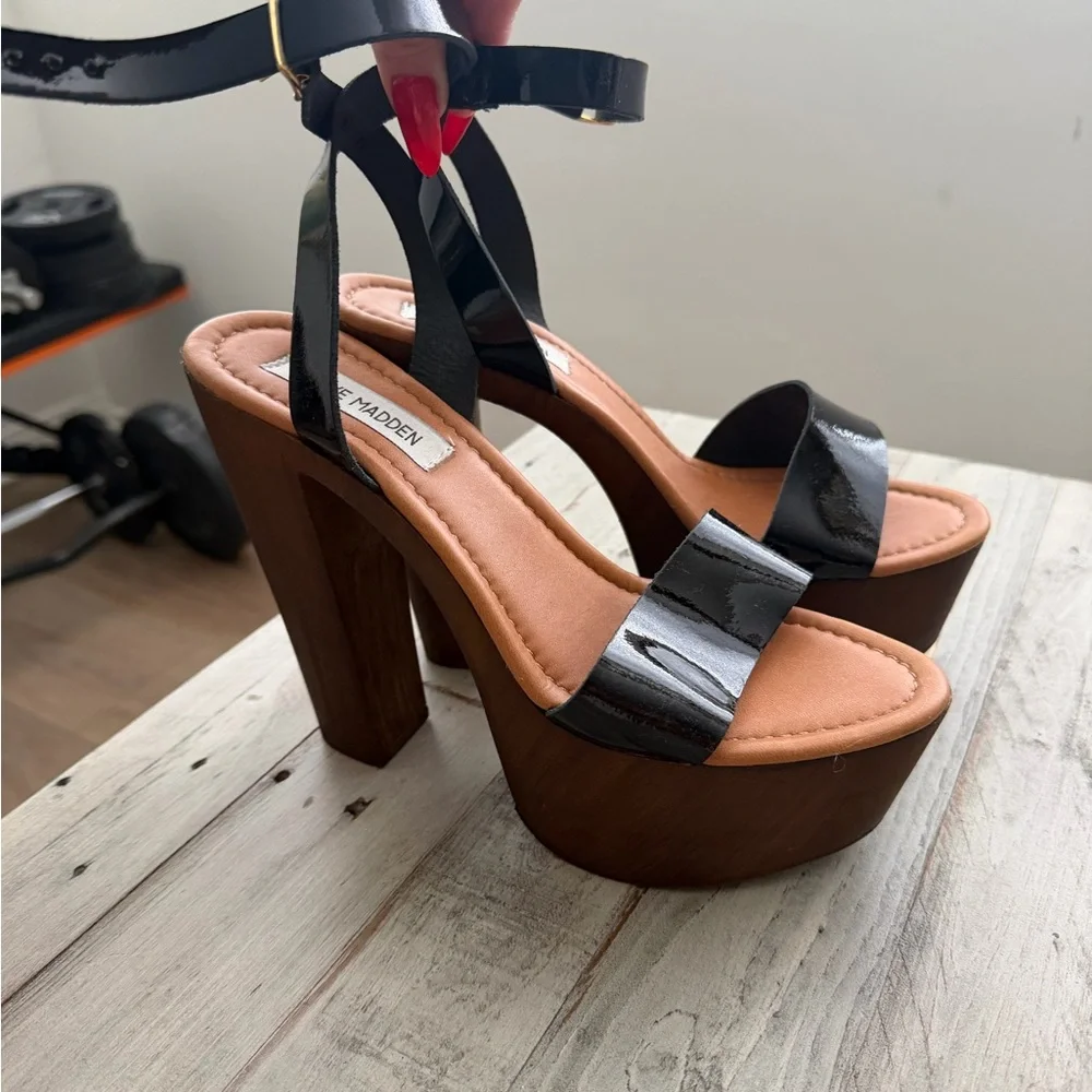 Steve Madden Glossy Black Platform Heels